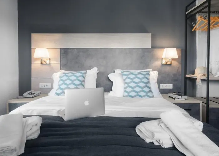 Meliton Inn Hotel & Suites By The Beach