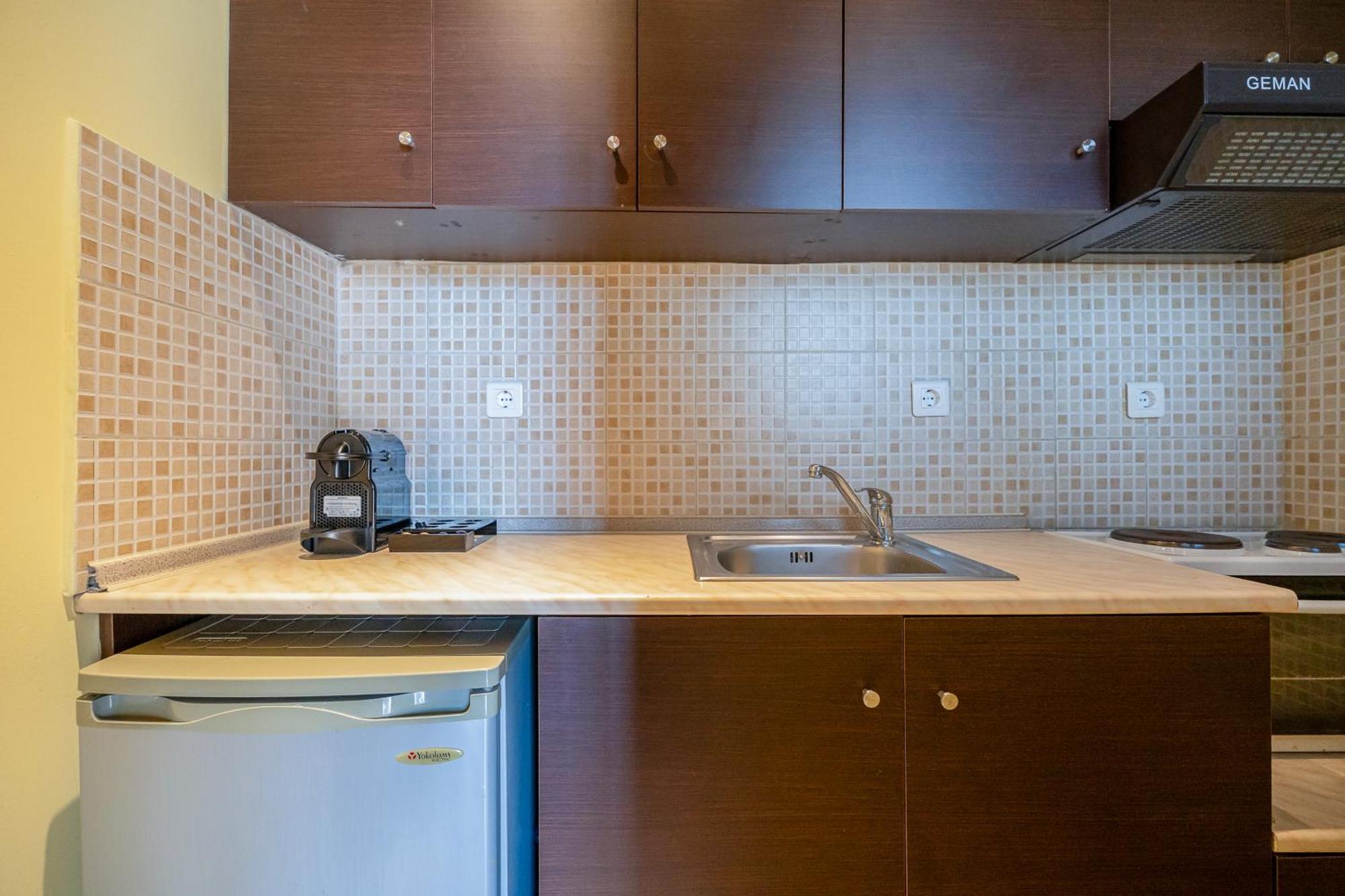 Hotel Meliton & By The