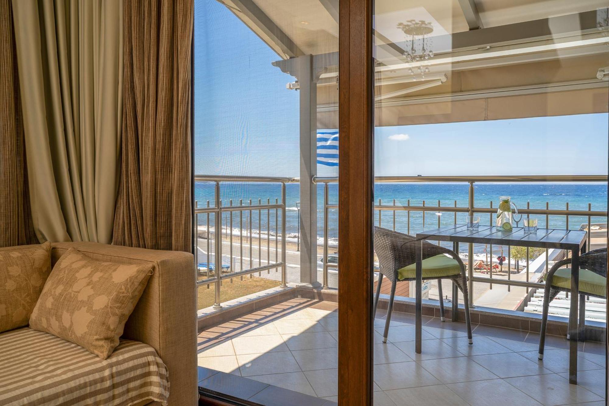 Meliton & By The Hotel 3*