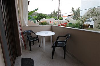 酒店 Meliton & By The Néos Marmarás